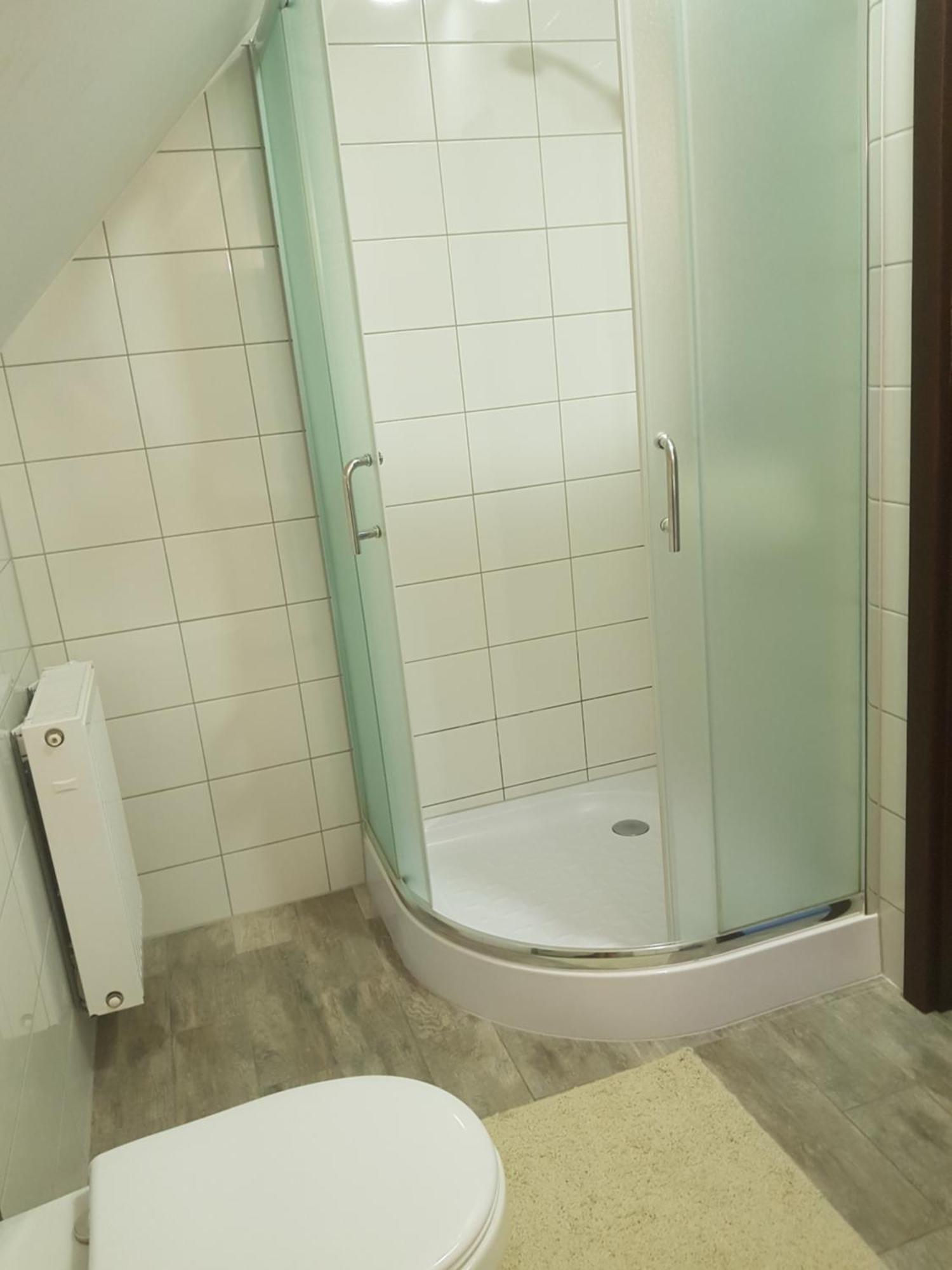 Stas -Przy Szkole Nr 3 W Skawie Skawa Exterior foto